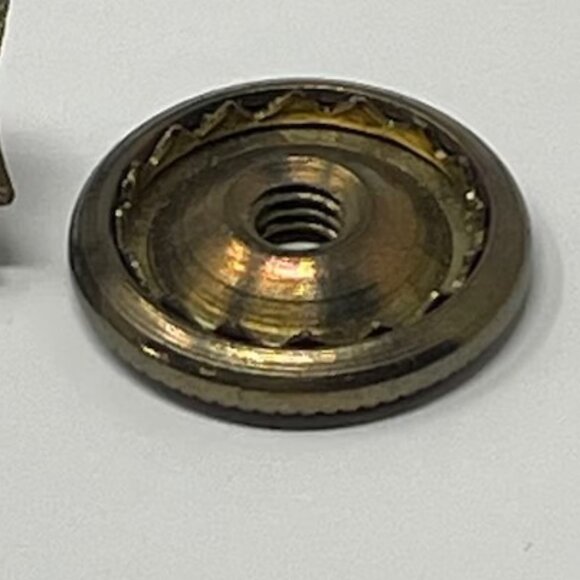 Vets Of Foreign Wars Screw on Pin - Very RARE collectable! - Picture 3 of 3